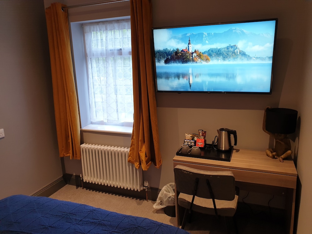 Standard Double Room, 1 King Bed - Photo 3