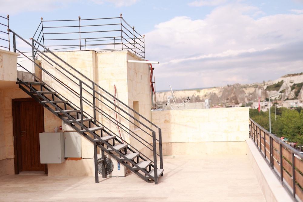 Economic Triple Room (Garden View) - Photo 6