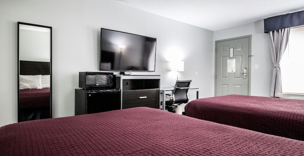Standard Room, 2 Double Beds, Non Smoking - Photo 4