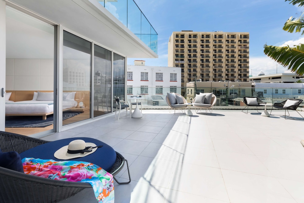 Studio Suite, Multiple Beds, Balcony 2 King Beds