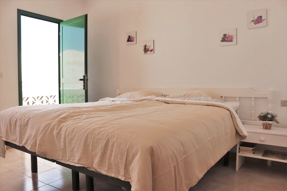 House, 1 Bedroom