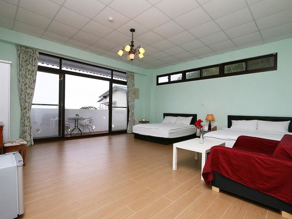 Quadruple Room (Mountain Sea View) photo 3