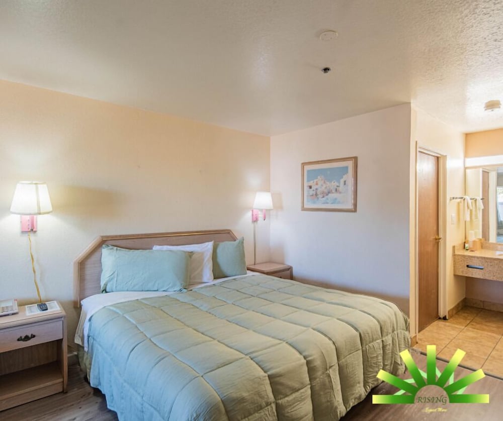 Standard Room, 1 King Bed, Non Smoking, City View