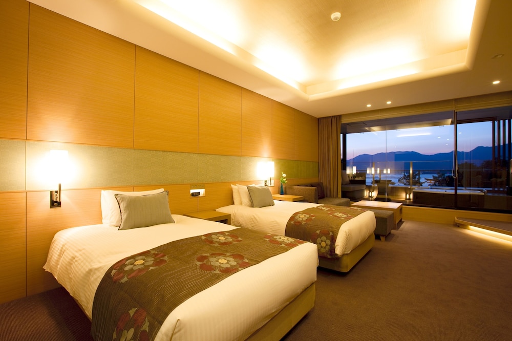 Junior Suite Western&Japanese Style Room with an Open Air Bath, Ocean view [74m2] Non Smoking