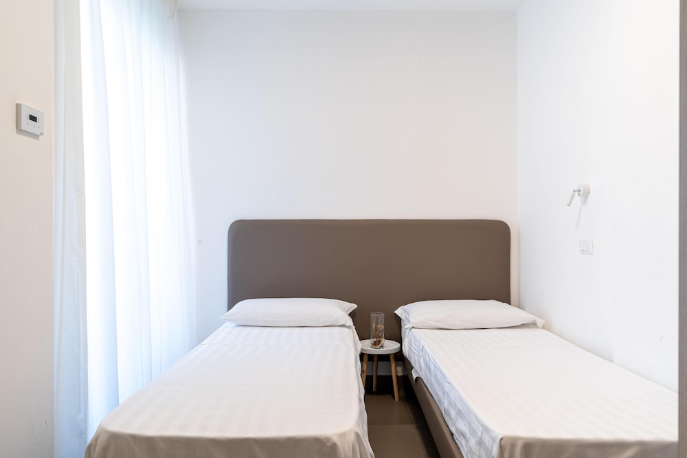 Comfort Apartment, Balcony (6)