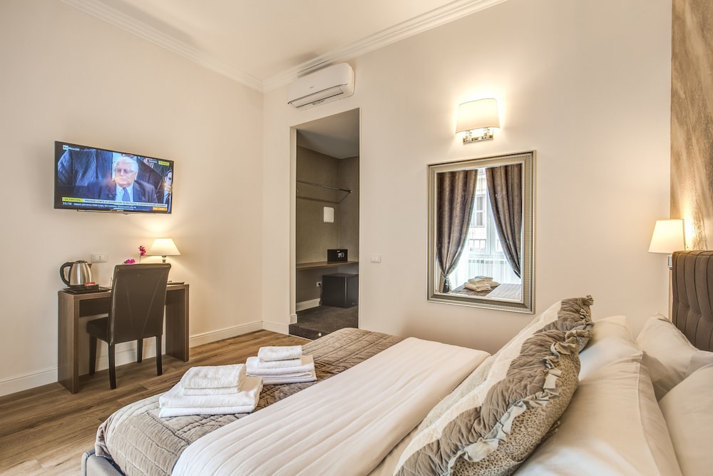Standard Double Room photo 3