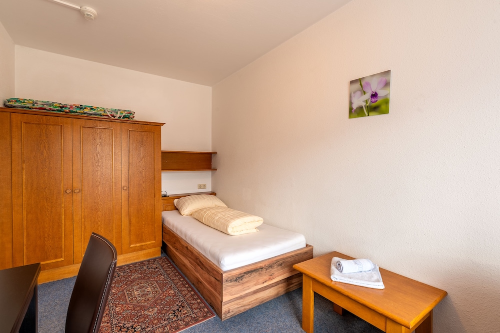 Double Room, Balcony, Annex Building (Gästehaus Laimböck) photo 2