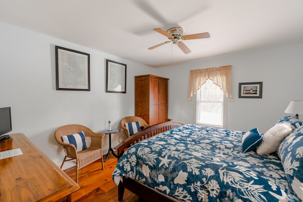 Standard Suite, Multiple Beds, Non Smoking (Lighthouse) photo 1