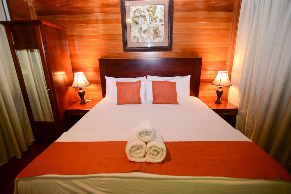 Family Villa, Multiple Beds, Kitchen, River View