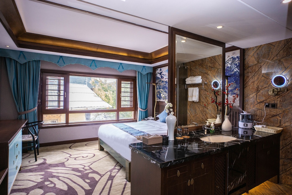 Deluxe Double Room photo 2