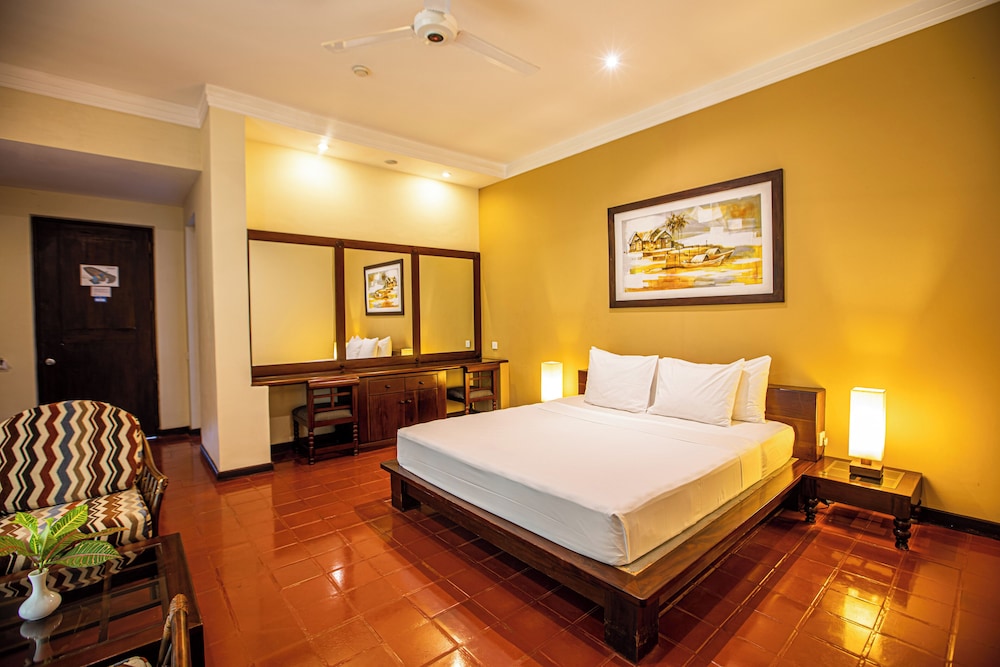 Deluxe Room - Photo 4