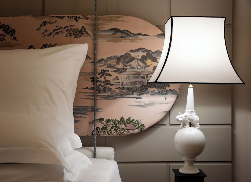 ICONIC ROOM - Photo 3