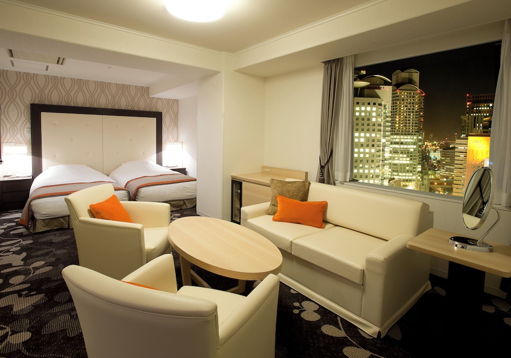 Deluxe Twin Room, Non Smoking, City View (38 square meters)
