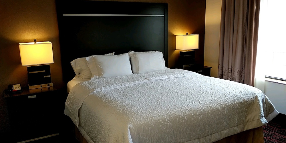King bed - Photo 1