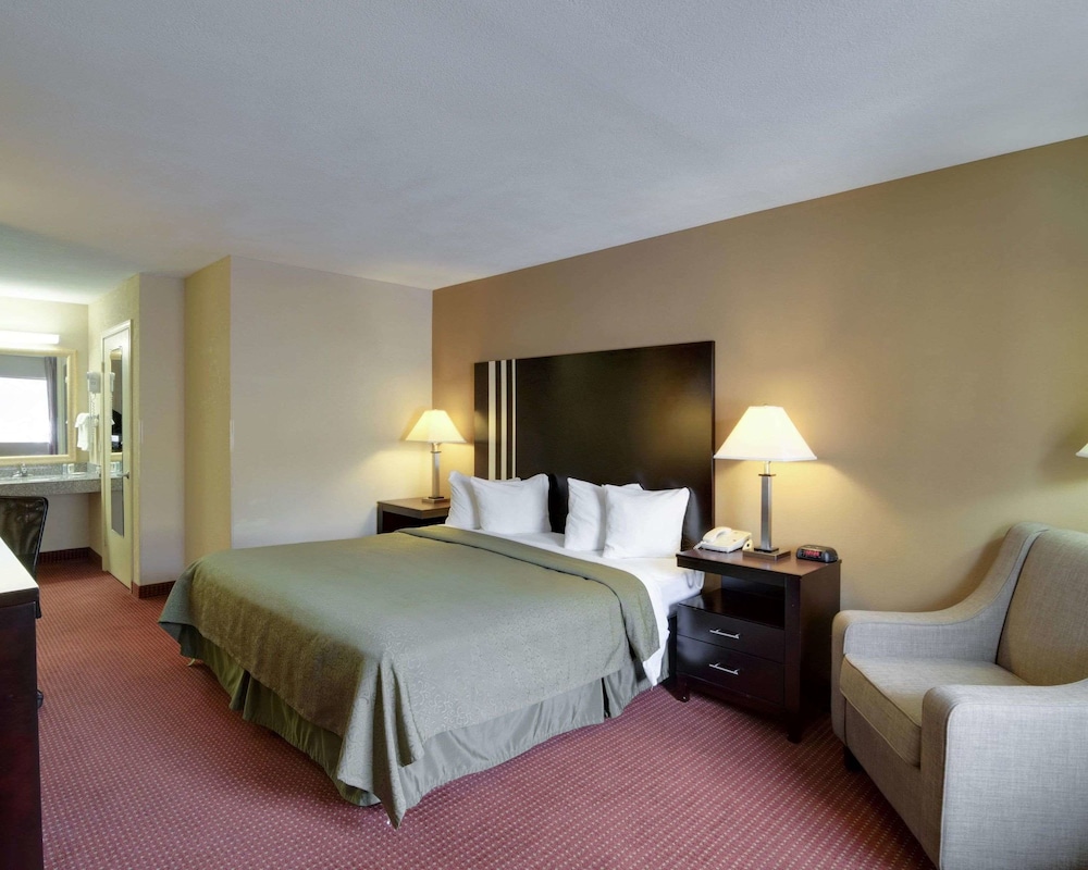 Room, 1 King Bed, Accessible photo 1