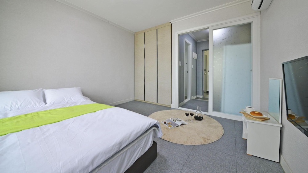 Basic Room, 1 Bedroom (202) - Photo 6