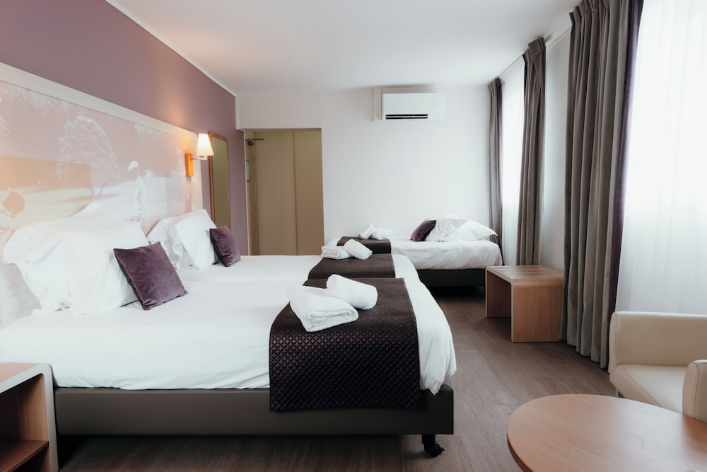Superior Triple Room - Photo 5