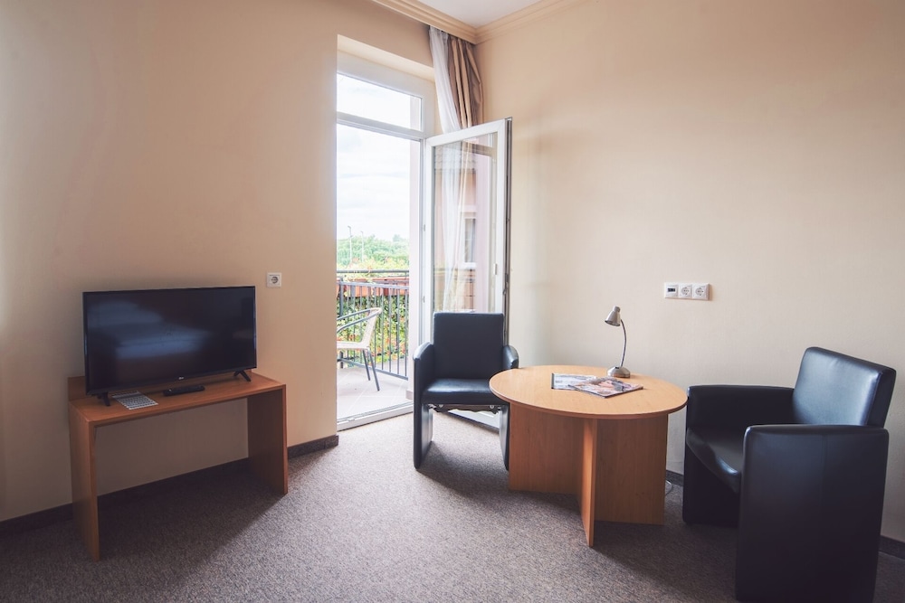 Premium Triple Room photo 3