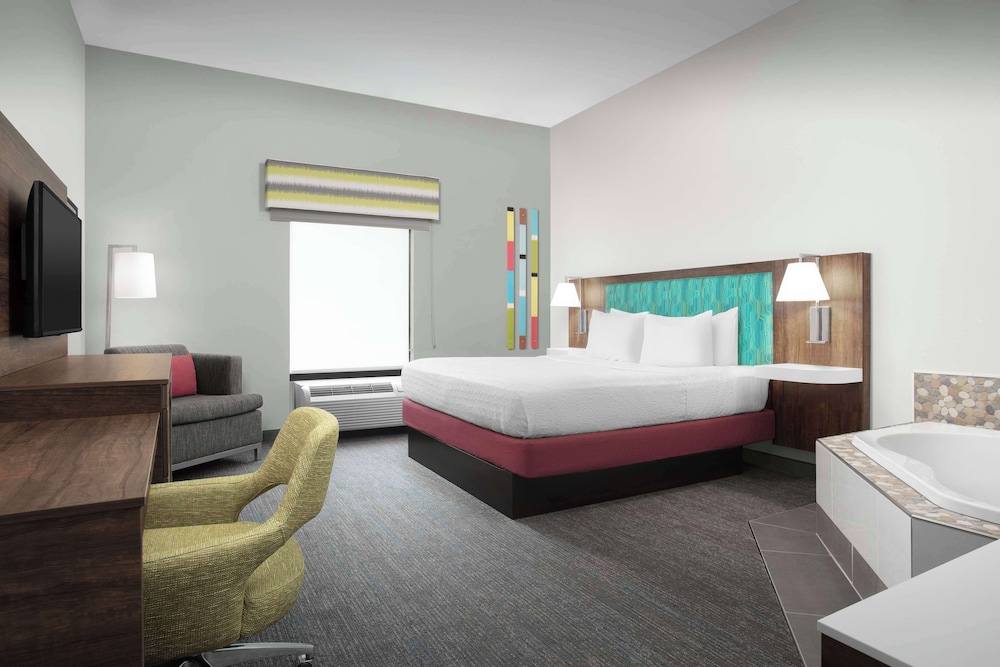 Suite, 1 King Bed, Non Smoking