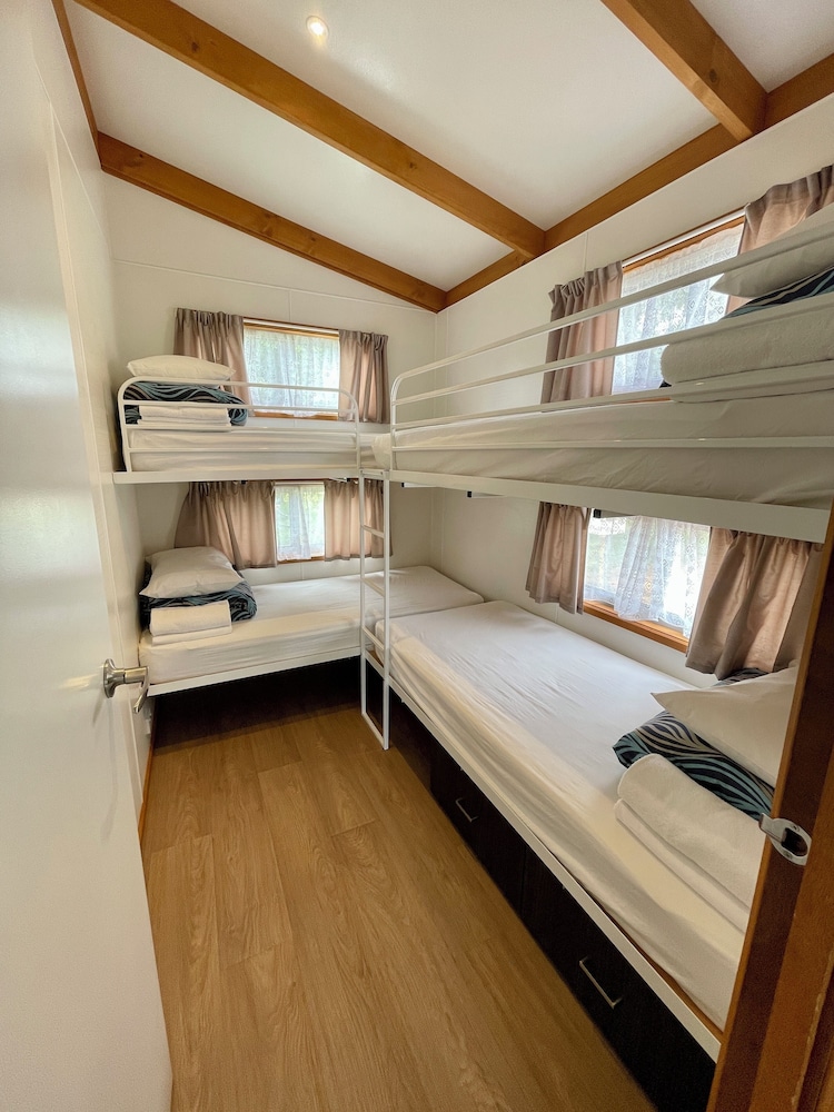 Superior Cabin, Garden View