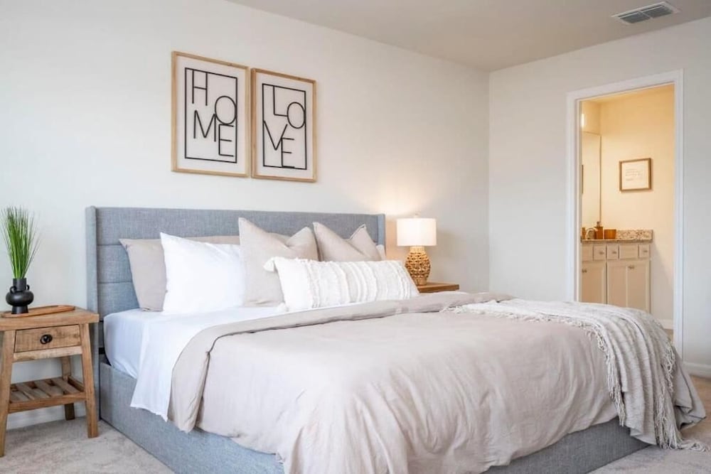 House, Multiple Beds, Pool Access, Garden View (4106LA WIR)