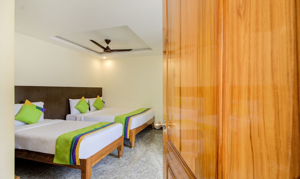 Deluxe Room - Photo 2