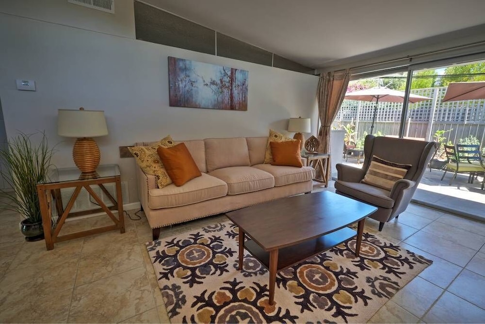 Condo, 2 Queen Beds (Juniper House) photo 1