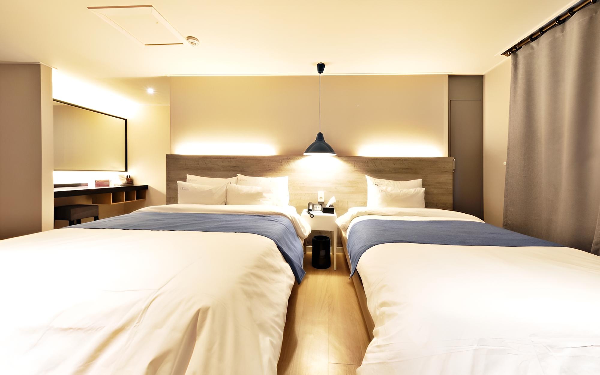 Room (Suite Twin) photo 3