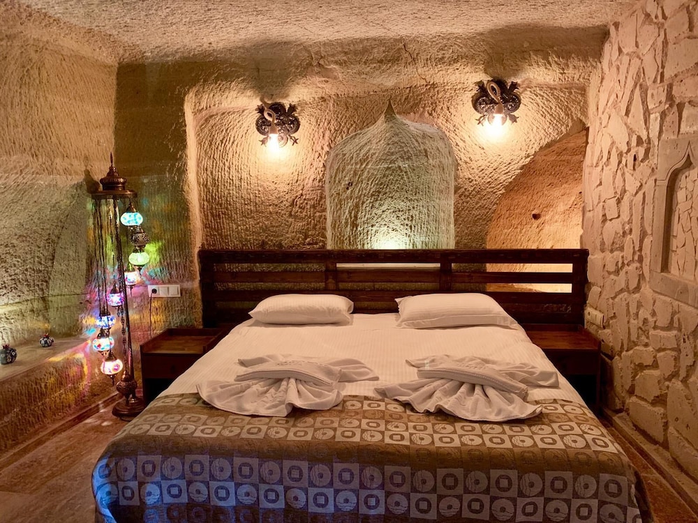 Family Suite, Jetted Tub (Rock)