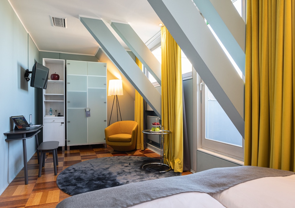 Junior Suite - Photo 1