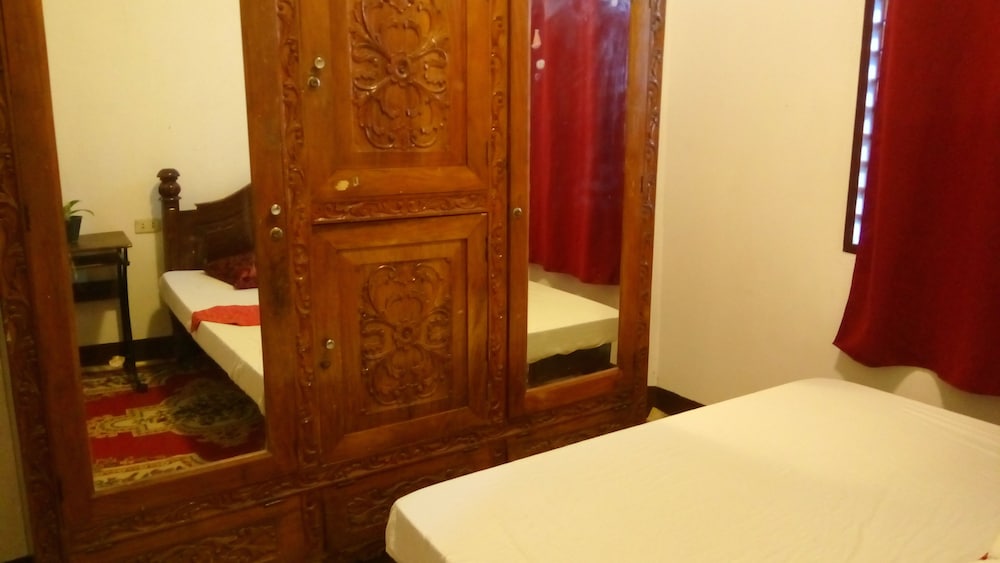 Standard Double Room (Aircon) photo 2