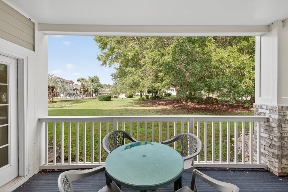 Condo, 2 Bedrooms