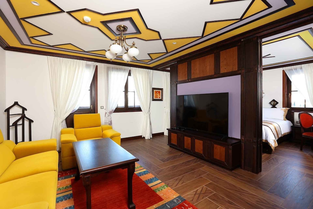 Executive Suite photo 1