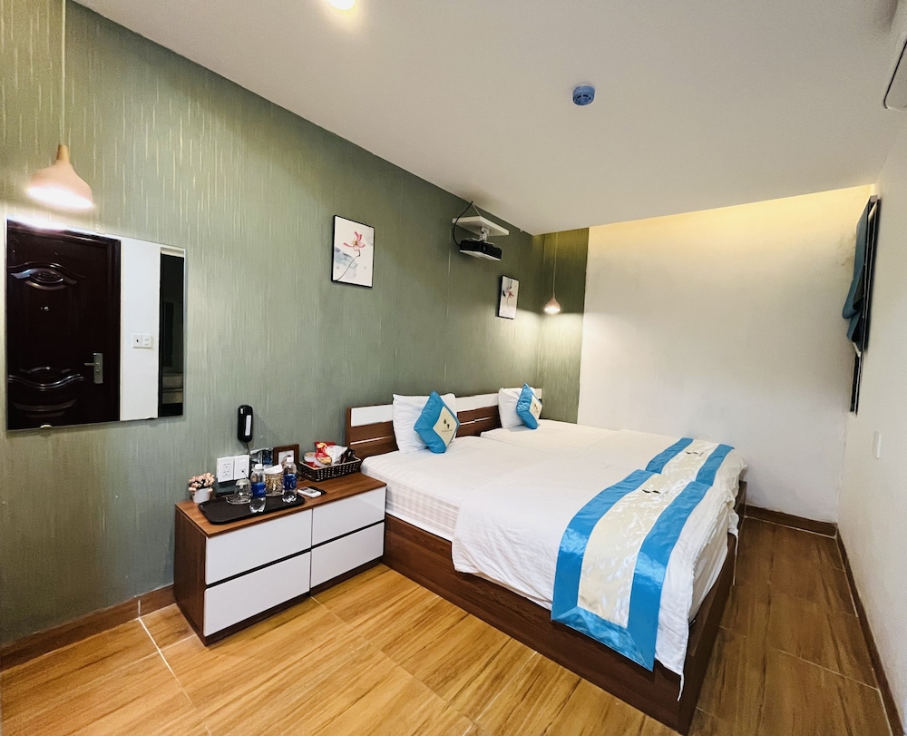 Basic Double or Twin Room - Photo 3