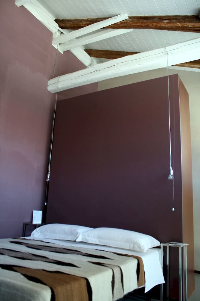 Panoramic Studio, Garden Area