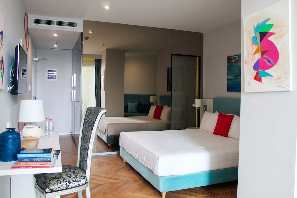 Double Room, Balcony