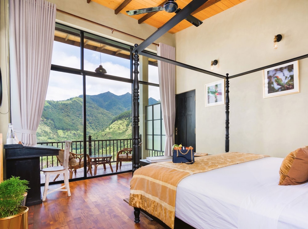 Deluxe Room, Mountain View photo 1