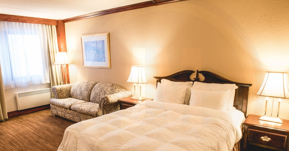 Standard Room, 2 Queen Beds - Photo 6
