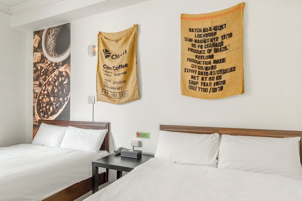 Classic Quadruple Room photo 3