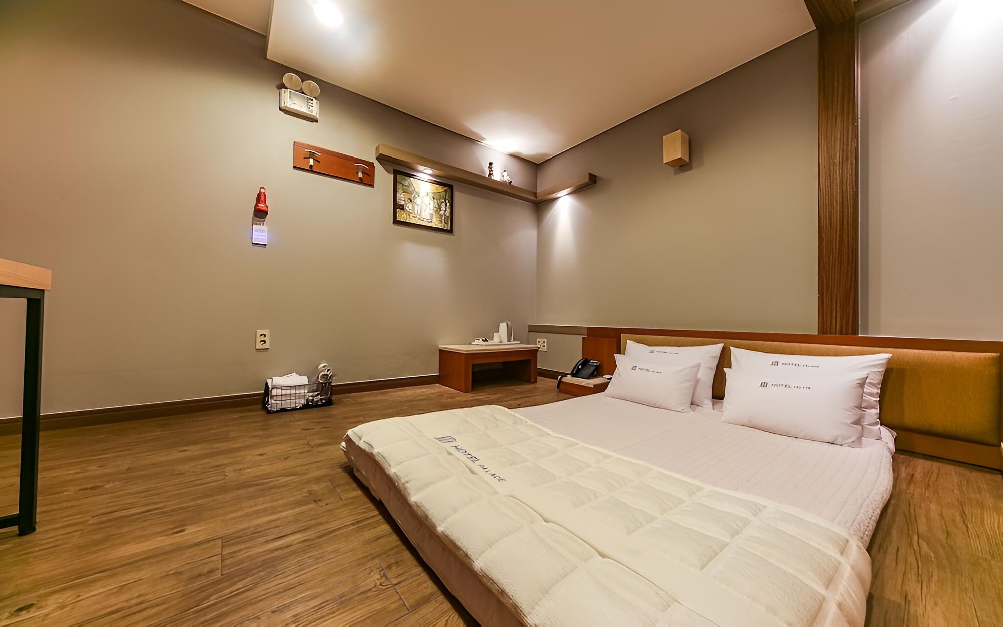 Room (Standard Korean Room) - Photo 3
