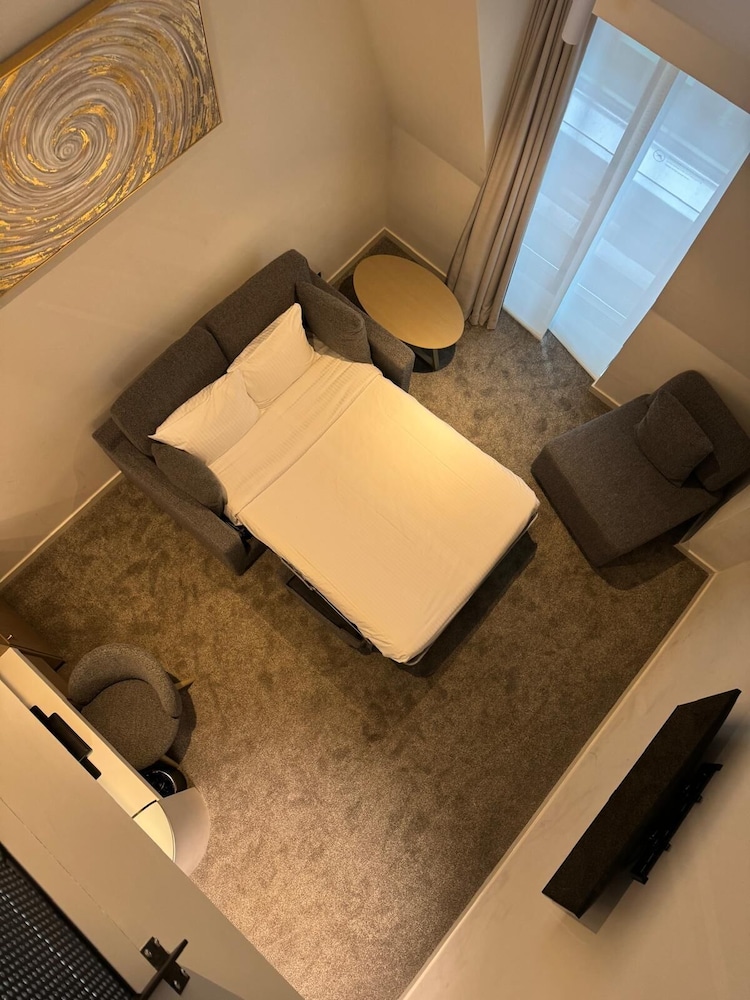 Deluxe Triple Room photo 3