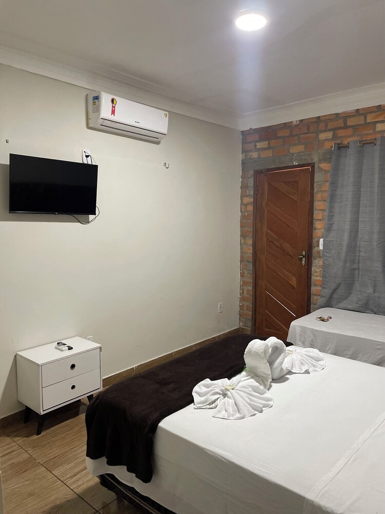 Deluxe Double or Twin Room - Photo 11