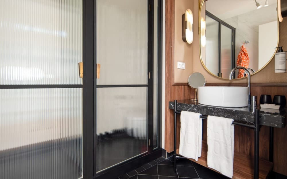 Double Room Single Use (Interior)