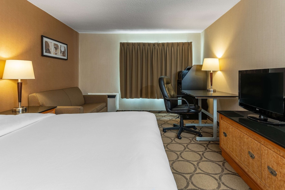 Standard Room, 1 Queen Bed with Sofa bed, Ground Floor - Photo 3