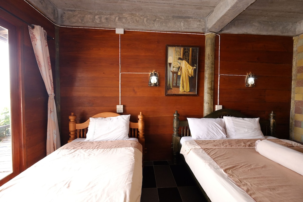 Superior Room with River View (Double&Single bed) photo 1