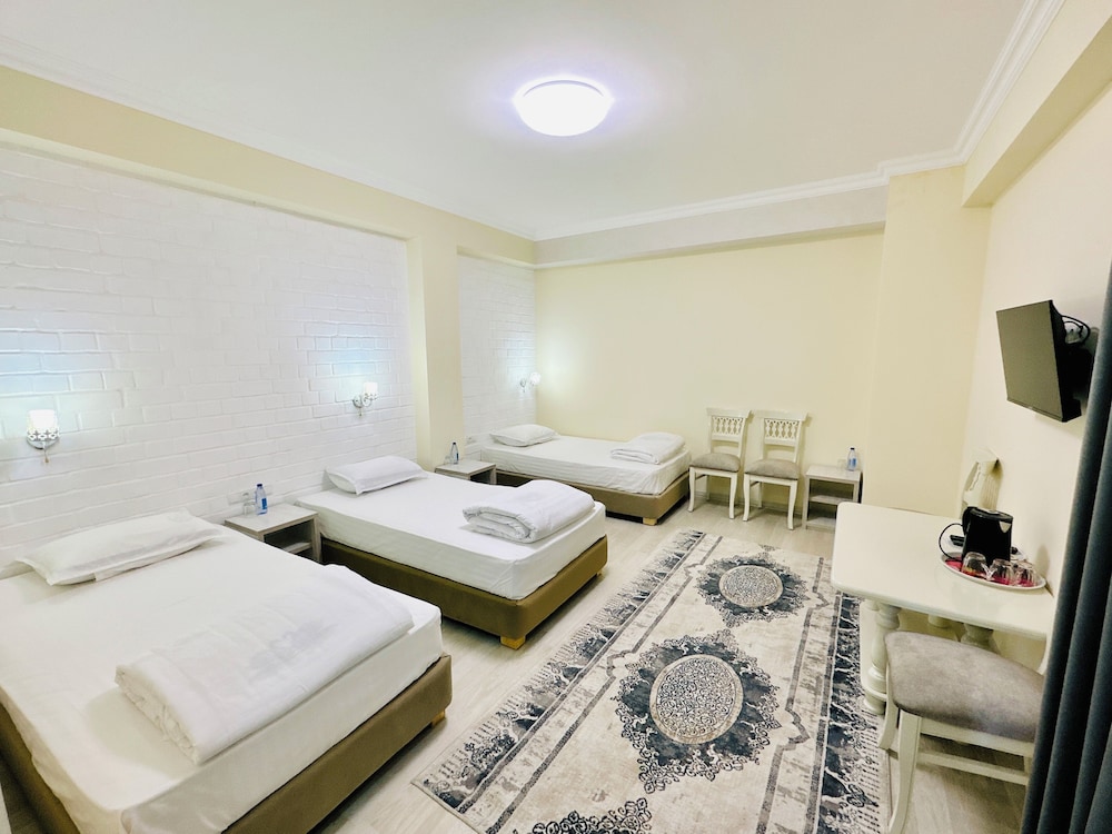 Superior Triple Room photo 1