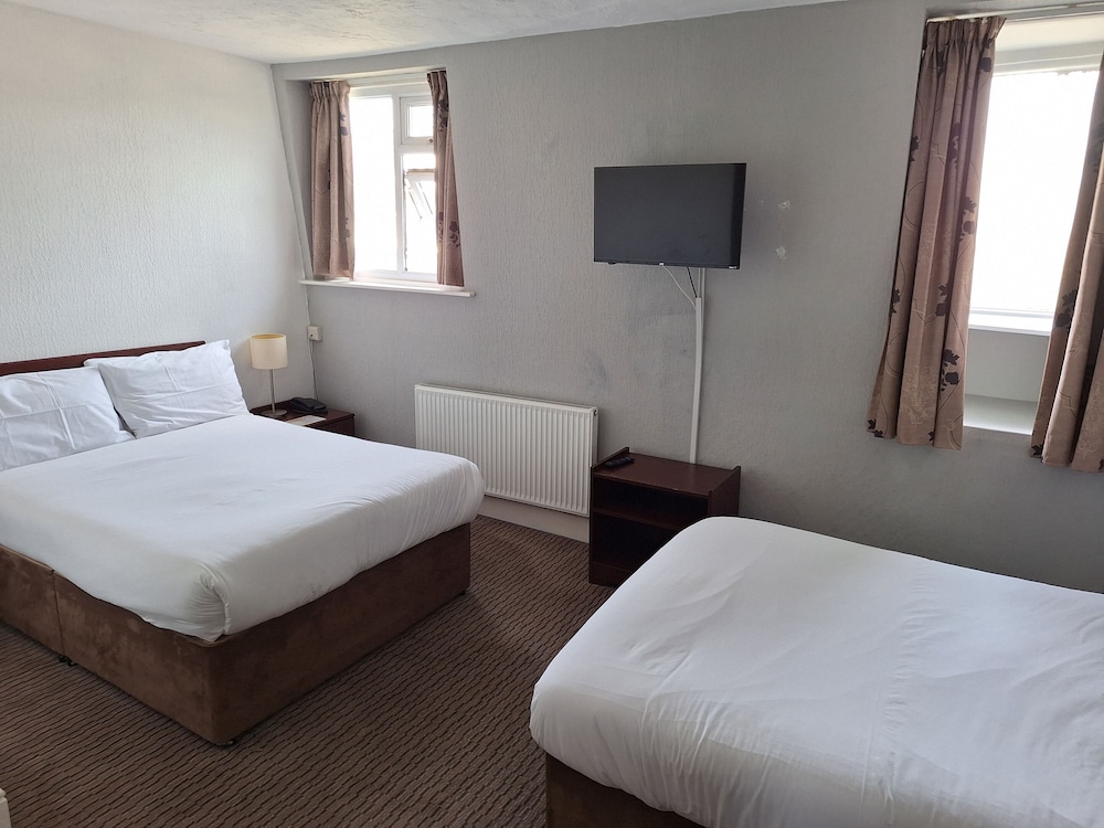 Suite, Ensuite photo 2