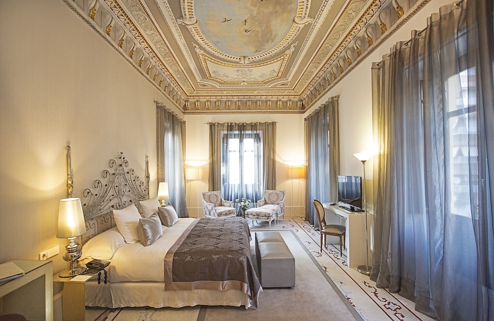 Presidential Suite (Grand)