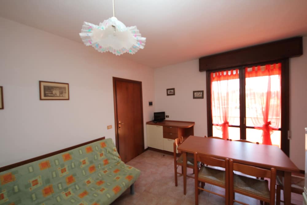 Apartment, 2 Bedrooms, City View
