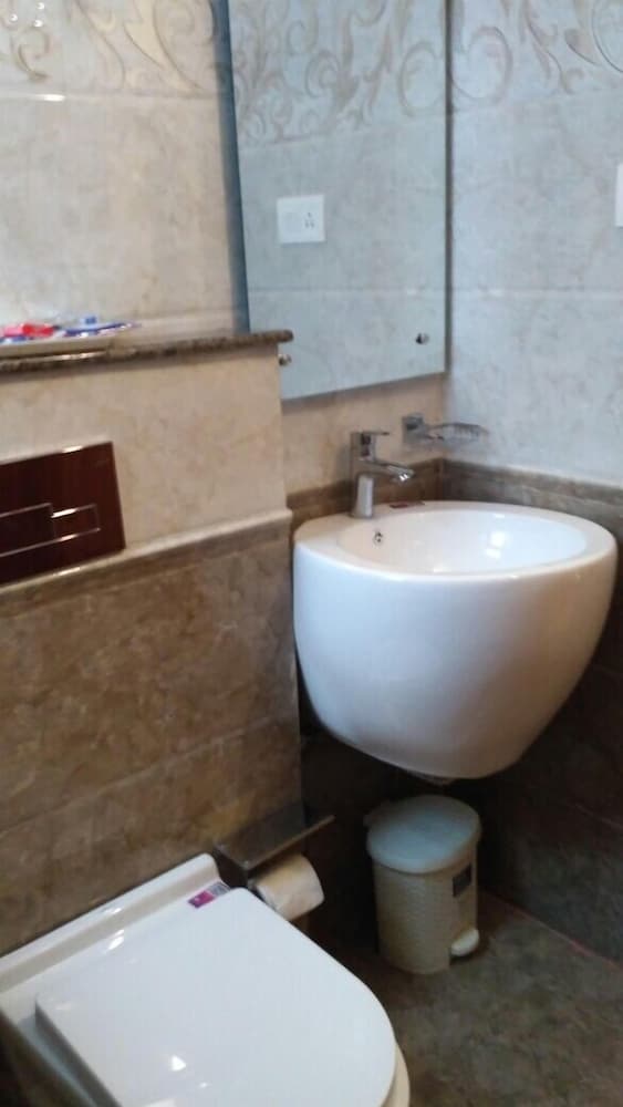 Deluxe Room - Photo 2